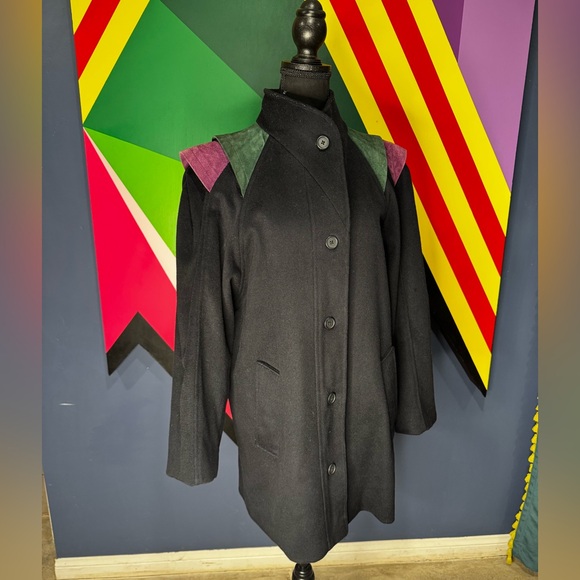 Vintage 1980s Black Wool Coat with Colorblock Suede Shoulder Detail - Picture 2 of 5